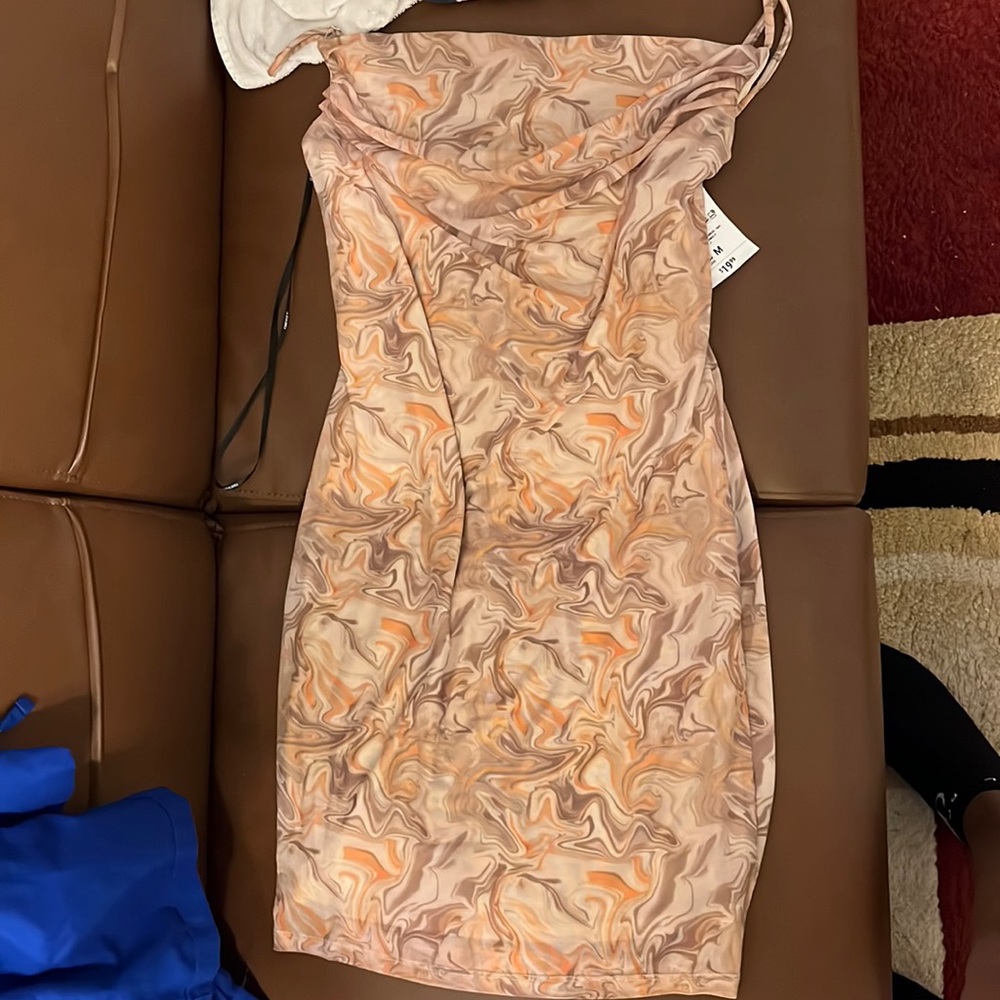 Ridged body con dress , Size Medium.